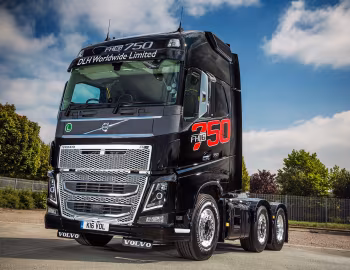 Volvo FH16 750 6×2 tractor Globetrotter XL cab [UK-spec] '2013–pr.