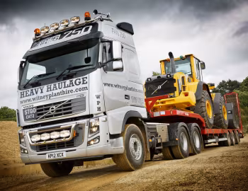 Volvo FH16 750 6×2 tractor Globetrotter cab [UK-spec] '2012–н.ч.