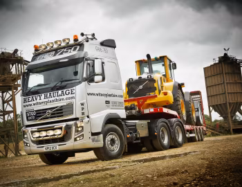 Volvo FH16 750 6×2 tractor Globetrotter cab [UK-spec] '2012–н.ч.