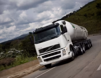 Volvo FH 400 6×2T Sleeper cab [Brazil] '2006–11
