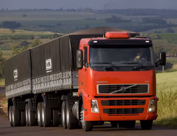 Volvo FH 400 6×2T Sleeper cab [Brazil] '2006–11