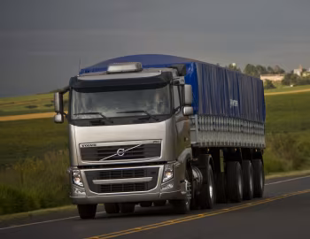 Volvo FH 440 4×2T Sleeper cab [Brazil] '2010–н.ч.