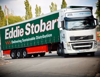 Volvo FH 460 6×2 tractor Globetrotter XL cab [UK-spec] '2009–12