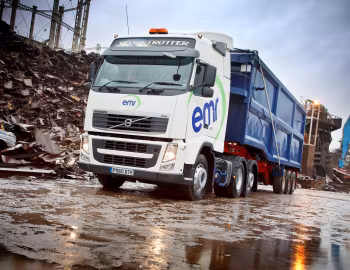 Volvo FH 480 6×2 tractor Globetrotter cab [UK-spec] '2008–12