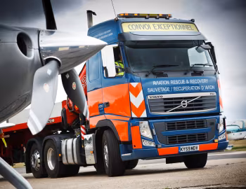 Volvo FH 480 6×2 tractor Globetrotter cab [UK-spec] '2008–12