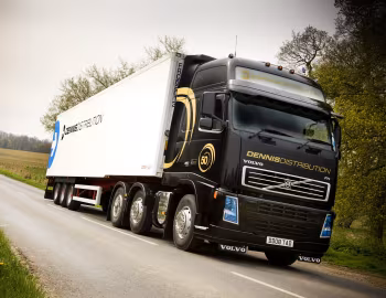 Volvo FH 480 6×2 tractor Globetrotter XL cab [UK-spec] '2005–12