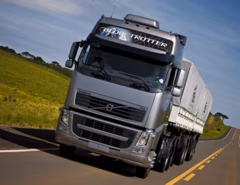 Volvo FH 480 6×4T Globetrotter XL cab [Brazil] '2010–pr.