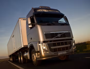 Volvo FH 480 6×4T Globetrotter XL cab [Brazil] '2010–н.ч.