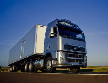 Volvo FH 480 6×4T Globetrotter XL cab [Brazil] '2010–pr.
