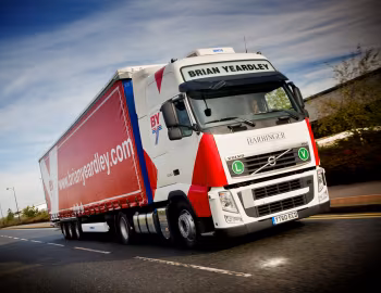 Volvo FH 500 4×2 tractor Globetrotter XL cab [UK-spec] '2008–12