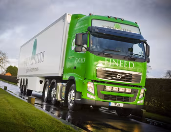 Volvo FH 500 6×2 tractor Globetrotter XL cab [UK-spec] '2008–12