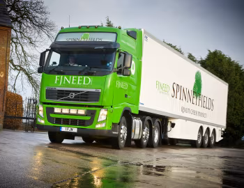 Volvo FH 500 6×2 tractor Globetrotter XL cab [UK-spec] '2008–12