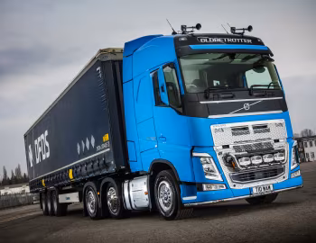 Volvo FH 500 6×2 tractor Globetrotter cab [UK-spec] '2013–pr.