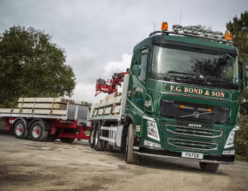 Volvo FH 500 6×2 rigid Sleeper cab with TWR body & Atlas 105.2 crane '2013–pr.