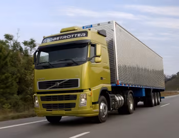 Volvo FH 520 4×2T Globetrotter cab [Brazil] '2006–11