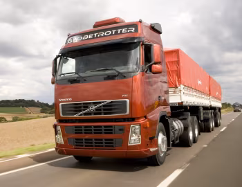 Volvo FH 520 6×2T Globetrotter cab [Brazil] '2006–11