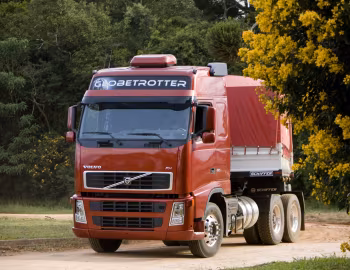 Volvo FH 520 6×2T Globetrotter cab [Brazil] '2006–11