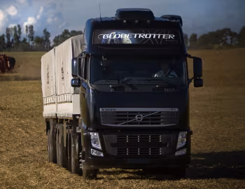 Volvo FH 520 6×4T Globetrotter XL cab [Brazil] '2010–н.ч.