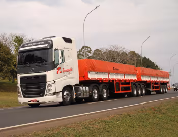 Volvo FH 540 6×2 tandem-axle lift tractor Globetrotter cab [Brazil] '2013–pr.