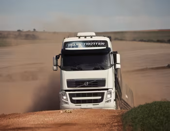 Volvo FH 540 6×2T Globetrotter XL cab [Brazil] '2012–13