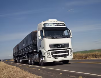 Volvo FH 540 6×2T Globetrotter XL cab [Brazil] '2012–13