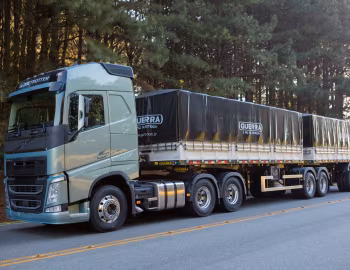 Volvo FH 540 6×2 tandem-axle lift tractor Globetrotter cab [Brazil] '2013–pr.