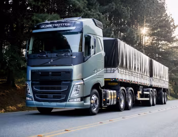 Volvo FH 540 6×2 tandem-axle lift tractor Globetrotter cab [Brazil] '2013–pr.