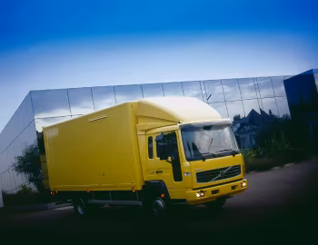 Volvo FL 180 4×2 rigid Day cab '2000–06