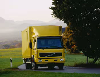 Volvo FL 180 4×2 rigid Day cab '2000–06