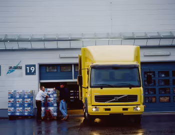 Volvo FL 180 4×2 rigid Day cab '2000–06