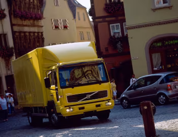 Volvo FL 180 4×2 rigid Day cab '2000–06