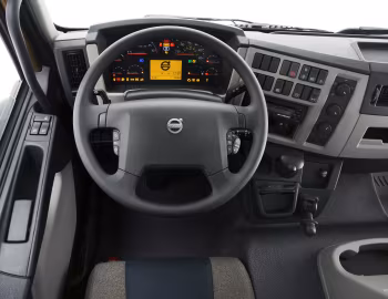 Передня панель Volvo FL 210 4×2 rigid Day cab [Worldwide] '2013–н.ч.