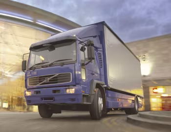 Volvo FL 220 4×2 rigid Sleeper cab [UK-spec] '2000–06