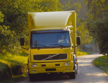Volvo FL 250 4×2 rigid Sleeper cab '2000–06