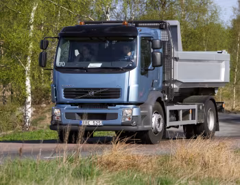 Volvo FL 280 4×2 rigid Comfort cab with tipper body '2006–13