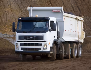 Volvo FM 480 10×4 rigid Day cab with Rossetti tipper body '2005–09