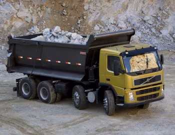 Volvo FM 8×4 rigid Day cab with Rossetti tipper body '2005–10