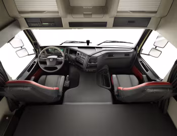 Intérieur Volvo FM 370 6×2 rigid Globetrotter cab '2013–pr.