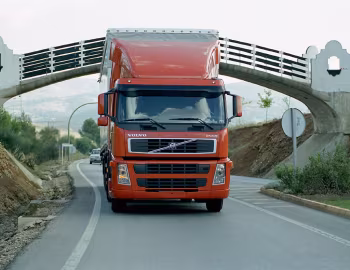 Volvo FM12 420 4×2 tractor Sleeper cab '2001–05