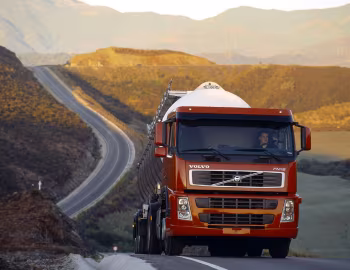 Volvo FM12 420 4×2 tractor Sleeper cab '2001–05