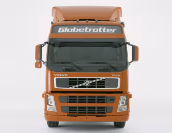 Volvo FM12 420 6×2 rigid Globetrotter cab '2001–05