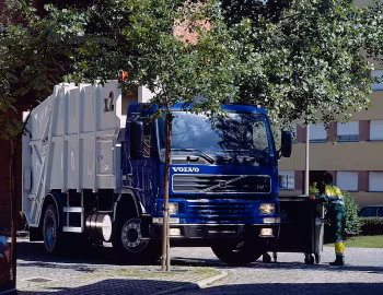 Volvo FM7 250 4×2 rigid Day cab Haller x2 refuse collector '1998–2002
