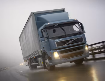Volvo FM9 300 4×2 rigid Day cab '2001–05