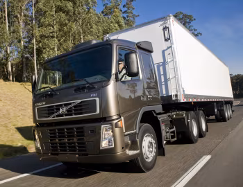 Volvo FM 370 6×2 tractor Sleeper cab [Brazil] '2009–????