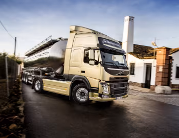 Volvo FM 410 4×2 tractor Globetrotter LXL cab '2013–pr.