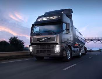 Volvo FM 420 4×2 tractor Globetrotter LXL cab '2009–10