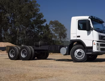 Volvo FM 440 6×4 tractor Day cab '2005–09