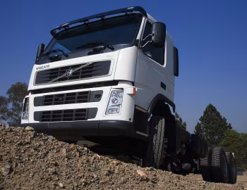 Volvo FM 440 6×4 tractor Day cab '2005–09
