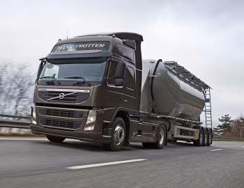 Volvo FM 450 4×2 tractor Globetrotter LXL cab '2010–13
