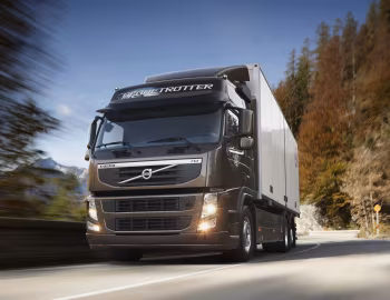 Volvo FM 460 6×2 rigid Globetrotter cab '2010–13